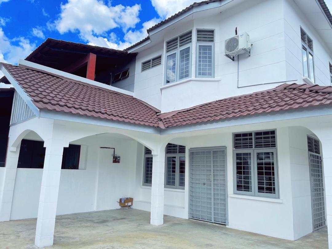 Entire Residential House Alma Bukit Mertajam Spacious 4 Bedroom Bagian luar foto
